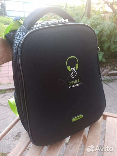 Школьный рюкзак