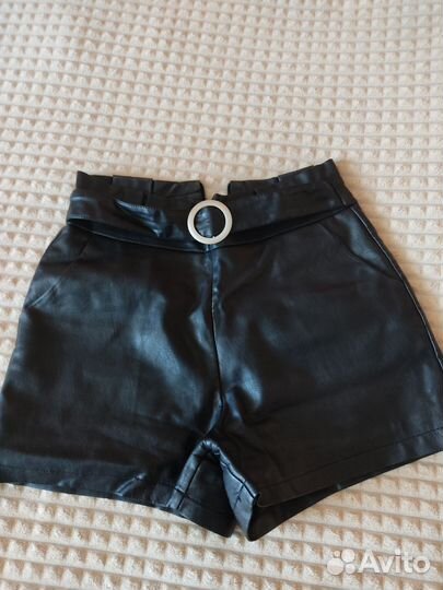 Шорты женские