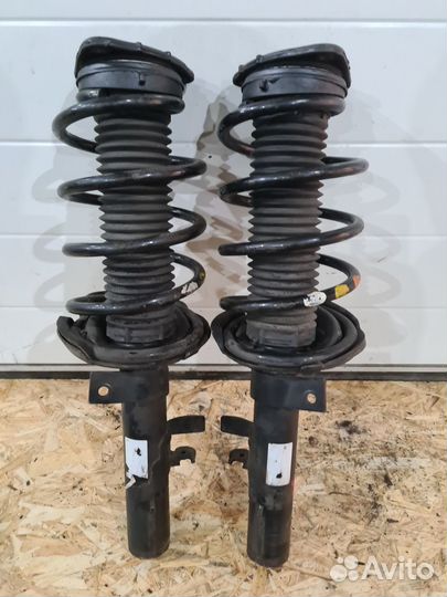 Передние стойки в сборе Ford Focus 3