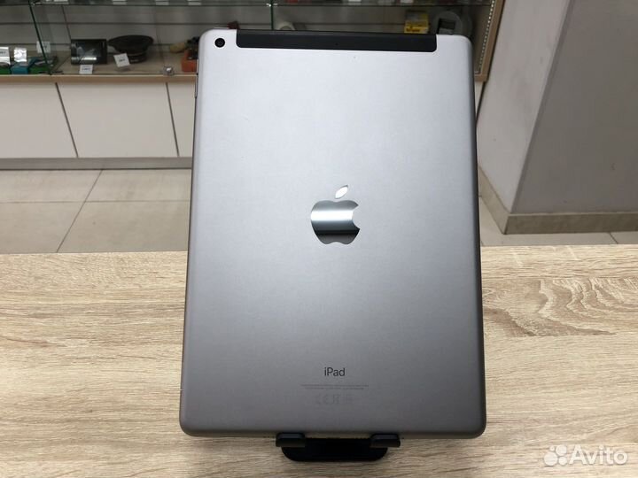 Сд32 Apple iPad 2018 128GB Wi-Fi + Celullar 6Gen