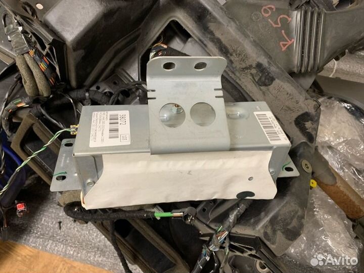 Подушка безопасности пассажирская (в торпедо) Ford