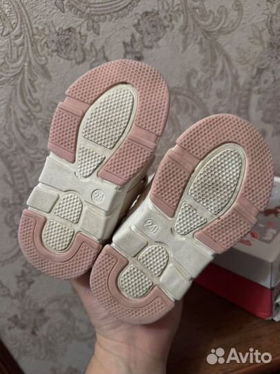 Кроссовки для девочки 24 размер