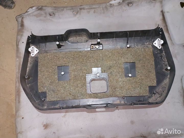 Ниссан Х-трейл Т31 Обшивка багажника 90900JG40A