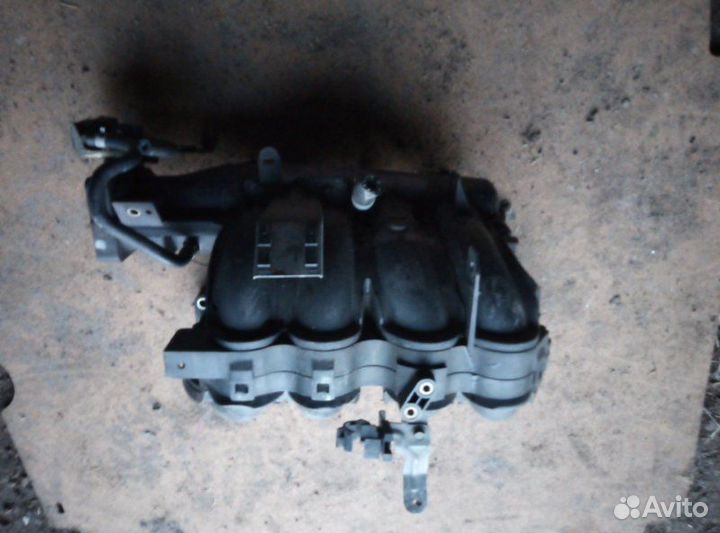 Коллектор впускной Nissan Liberty RM12 QR20