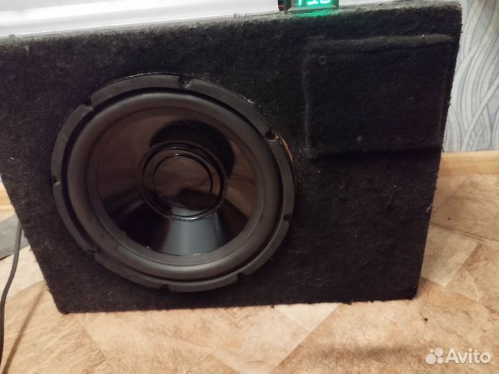 Сабвуфер LADA