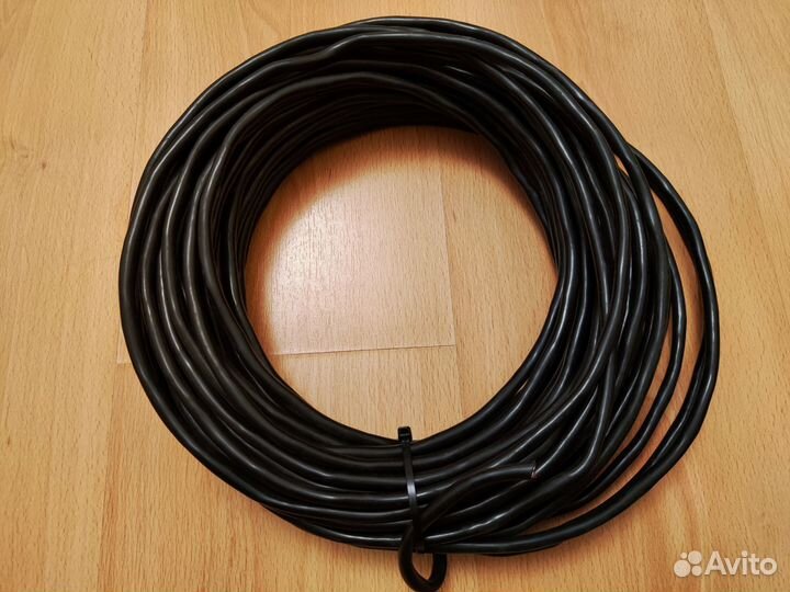 Кабель микрофонный