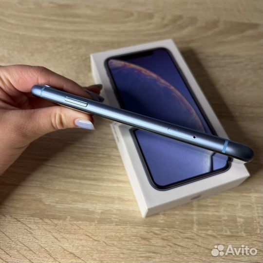 iPhone Xr, 64 ГБ