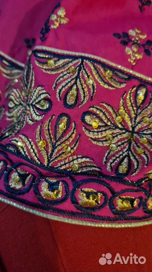 Костюм для индийских танцев женский