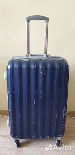 Чемодан на колесах