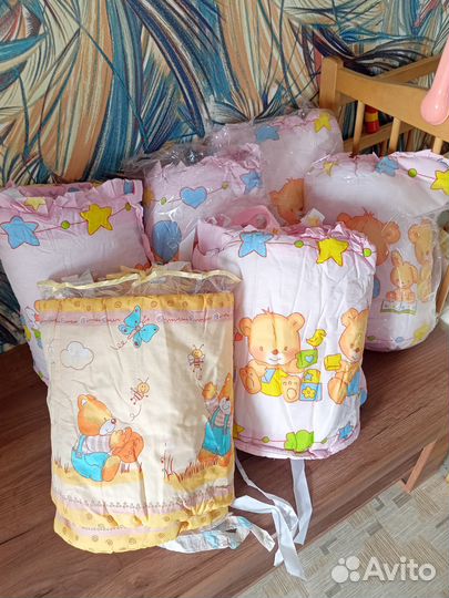 Бортики в кроватку