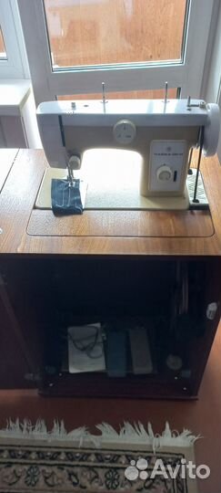 Швейная машина Чайка 3