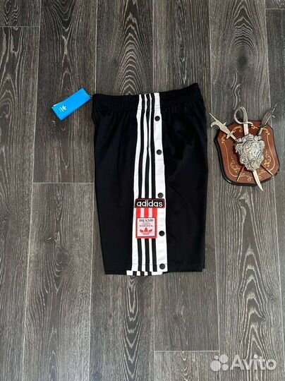 Шорты adidas adibreak