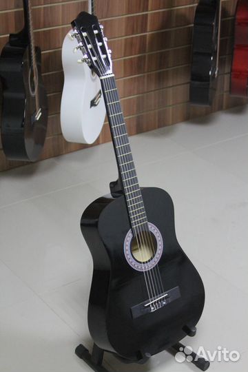 Новая клаасическая гитара 7/8
