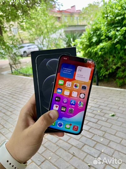 iPhone 12 Pro, 256 ГБ