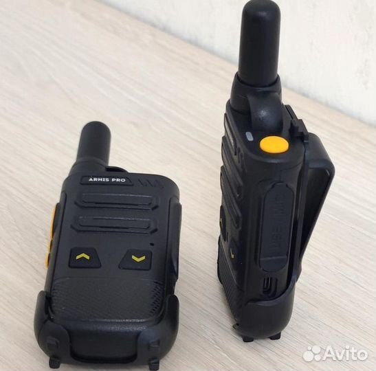 Рация с наушником, радиостанция с гарнитурой