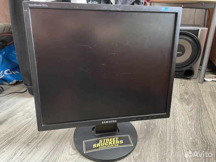 Монитор Samsung
