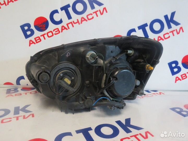 Фара Право subaru impreza GD3