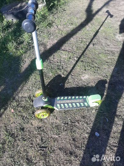 Самокат детский трехколесный бу