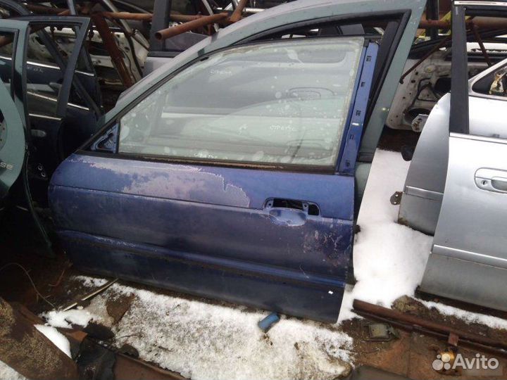 Дверь Suzuki Baleno