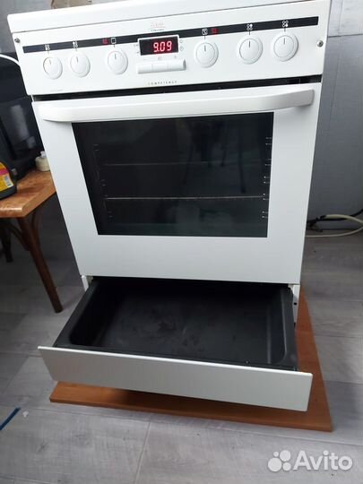 Плита электрическая AEG