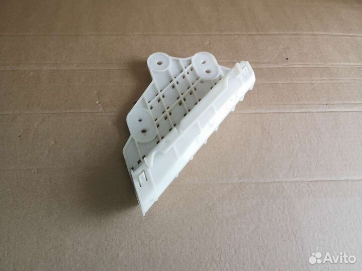 Кронштейн фары левый Infiniti Q50 V37 оригинал б\у