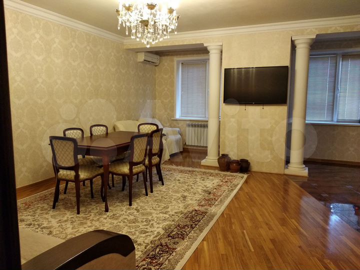 3-к. квартира, 74 м², 1/6 эт.