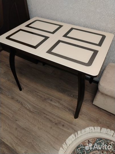 Кухонный стол