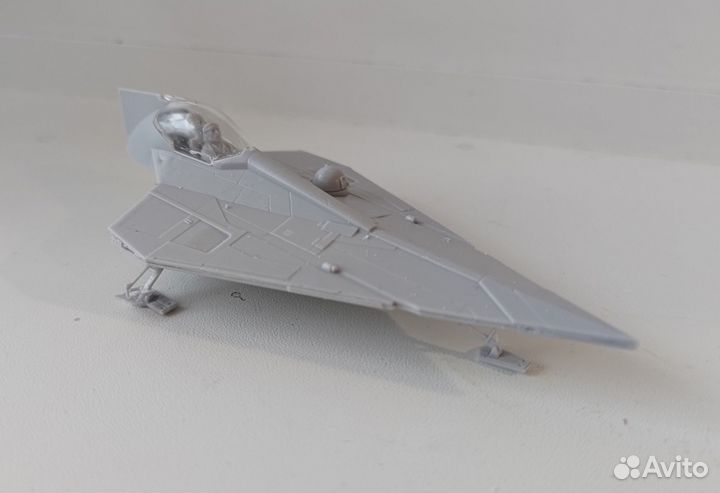 Смоляная модель StarWars Jedi Starfighter 1/72 FM