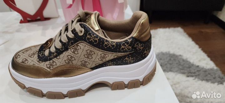 Кроссовки Guess 38