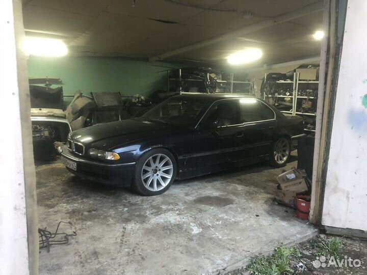 Разбор BMW E38
