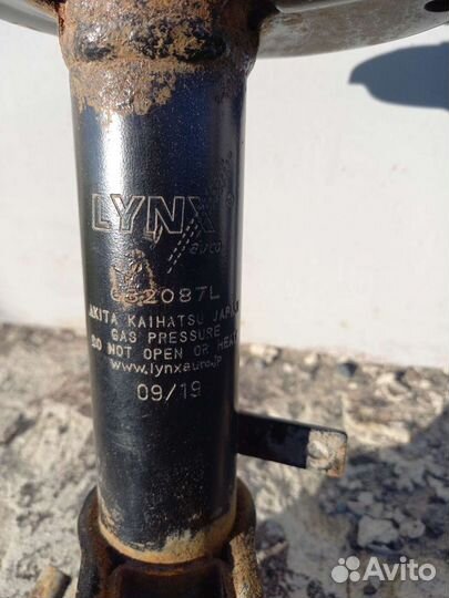 Стойка передняя в сборе Toyota Corolla 1992-2007