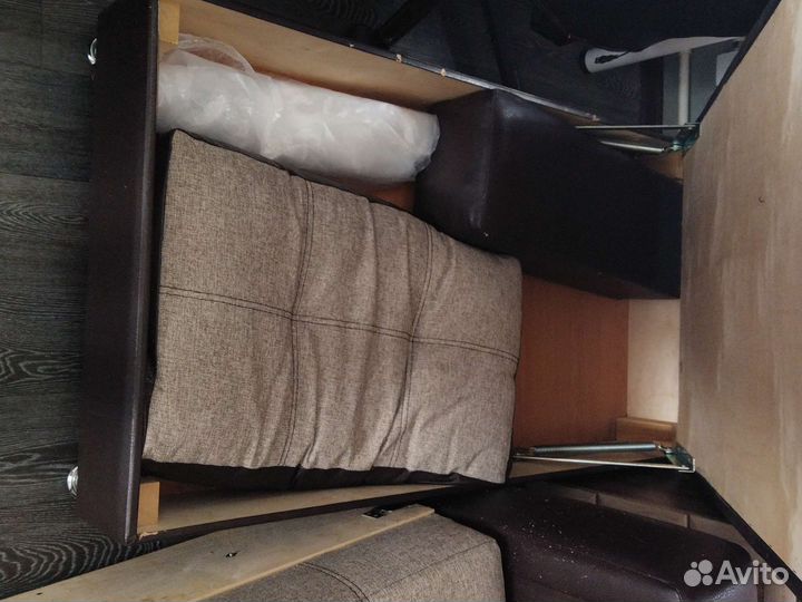 Диван угловой