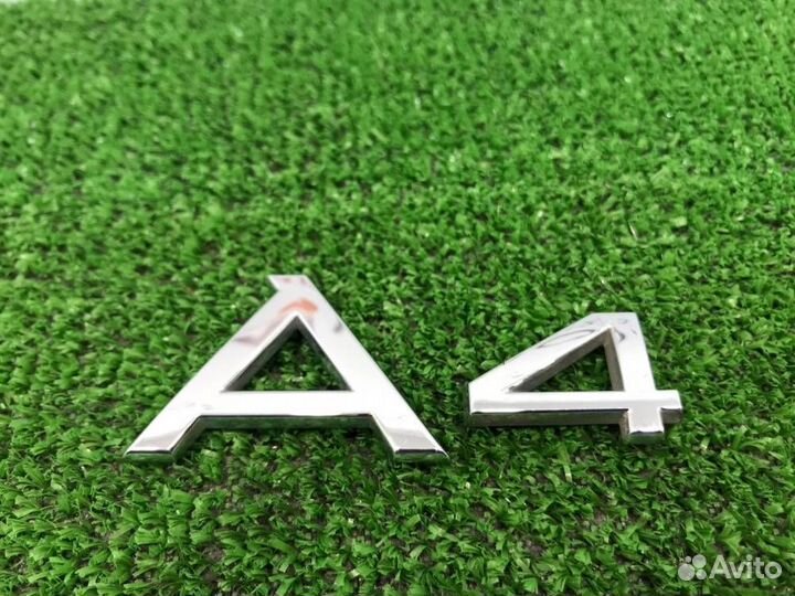 Шильдик Audi A4 B8 cala 2008