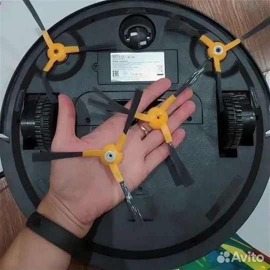 Робот пылесос royal