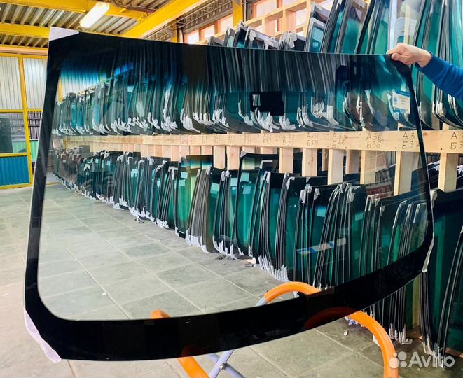 Лобовое стекло Тойота Рав 4