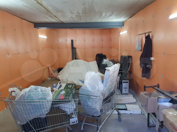 Гараж, > 30 м²