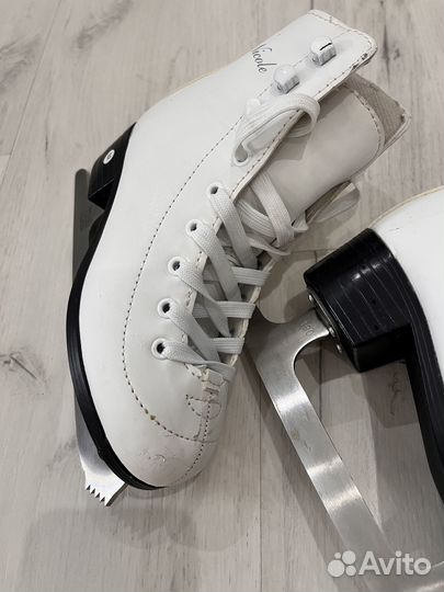 Коньки фигурные 32 размер