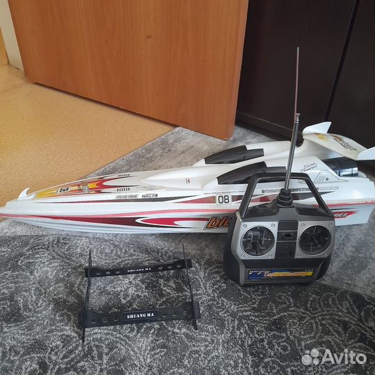 Игрушечный скоростной катер б.у