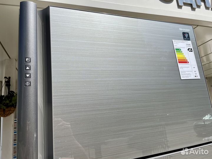 Холодильник Sharp 580 литров новый