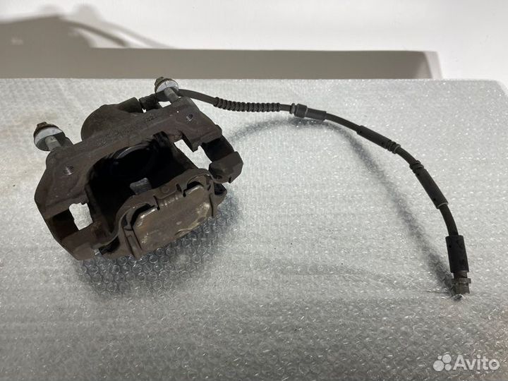 Суппорт тормозной передний левый Bmw X5 E70 N55B30