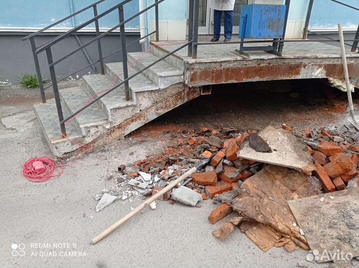 Демонтажные работы и вывоз мусора