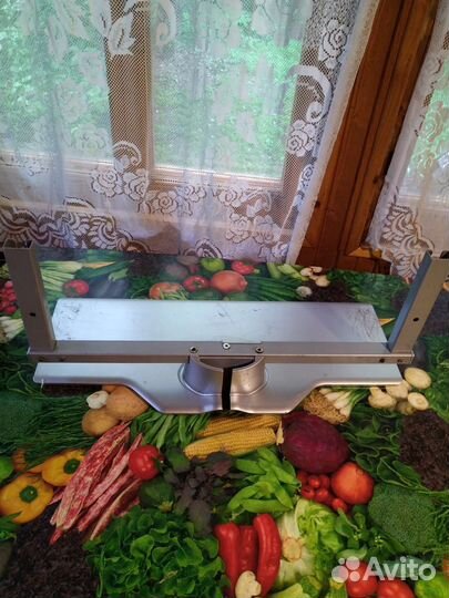 Подставка для телевизора