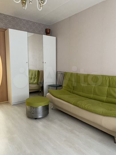 2-к. квартира, 49 м², 6/9 эт.