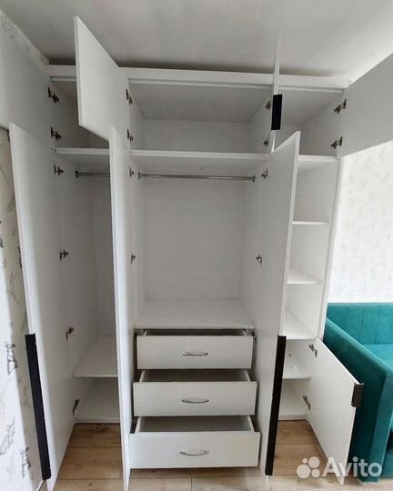 Шкаф распашной в стиле IKEA