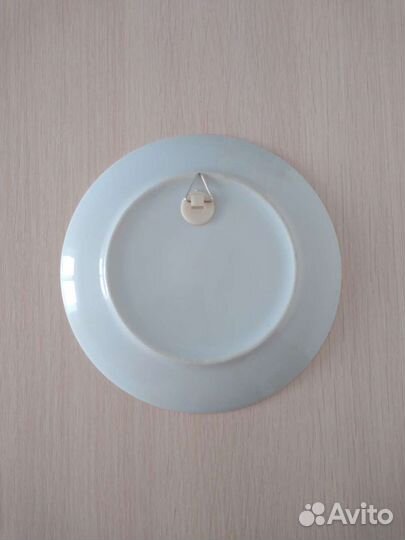 Сувенирная тарелка