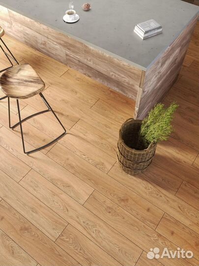 Ламинат Egger Дуб Азгил медовый EPL156