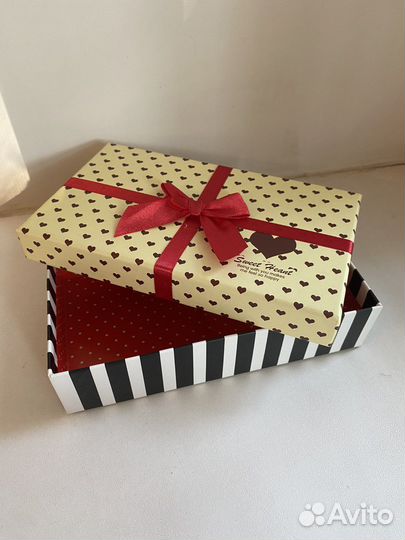 Подарочные коробки