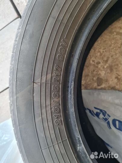 Yokohama Advan S.4 215/65 R17
