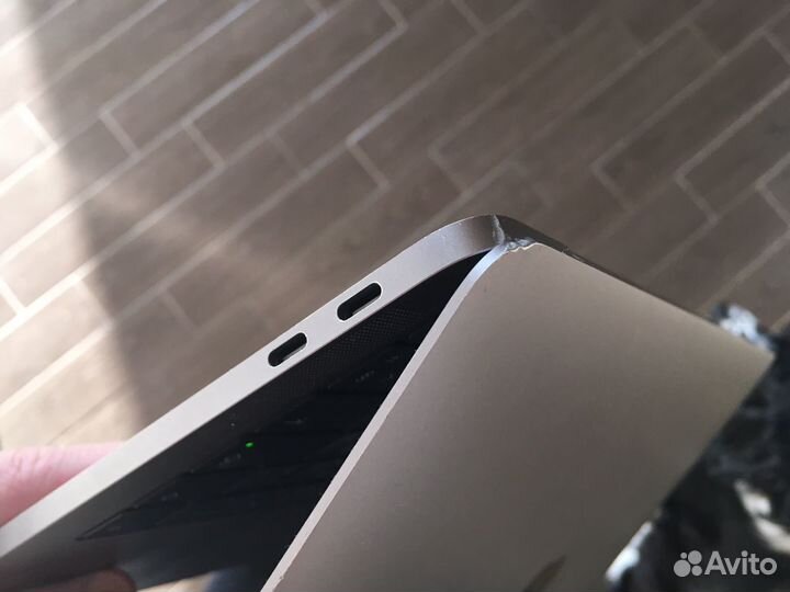 MacBook pro i5/8/256