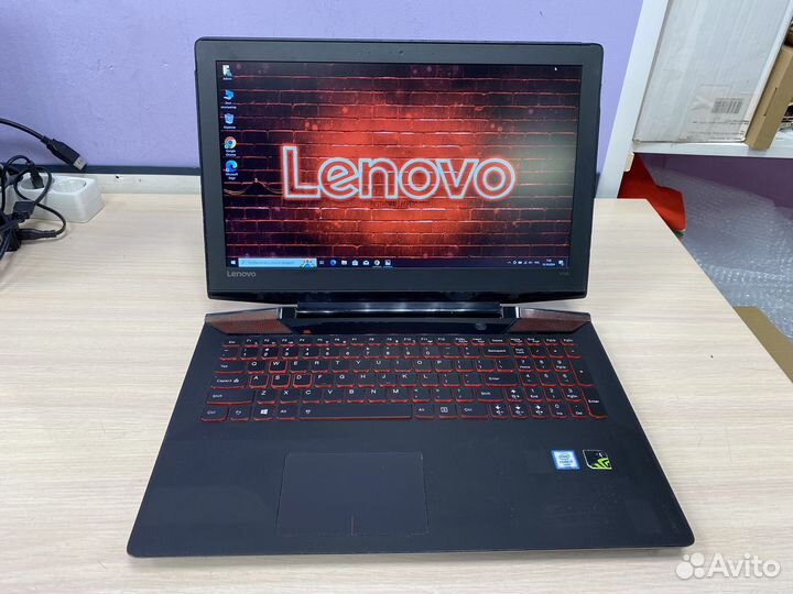 Игровой ноутбук Lenovo Y700-15ISK